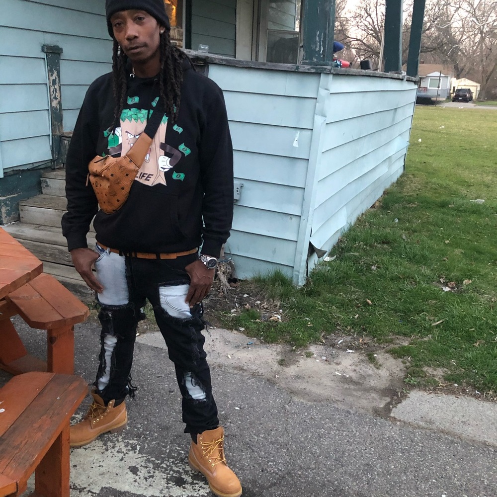 Meet your Posher, Divon